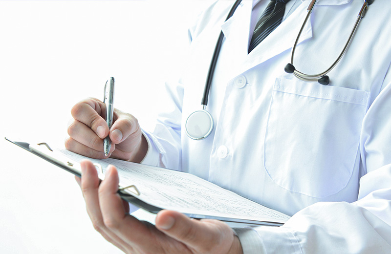 総合内科専門医、プライマリ・ケア認定医による幅広い内科診療